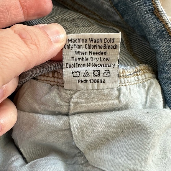 Boho Distressed Light Wash Rough Drop Hem Flare Bell Bottom Jeans Size 7 - Picture 13 of 13